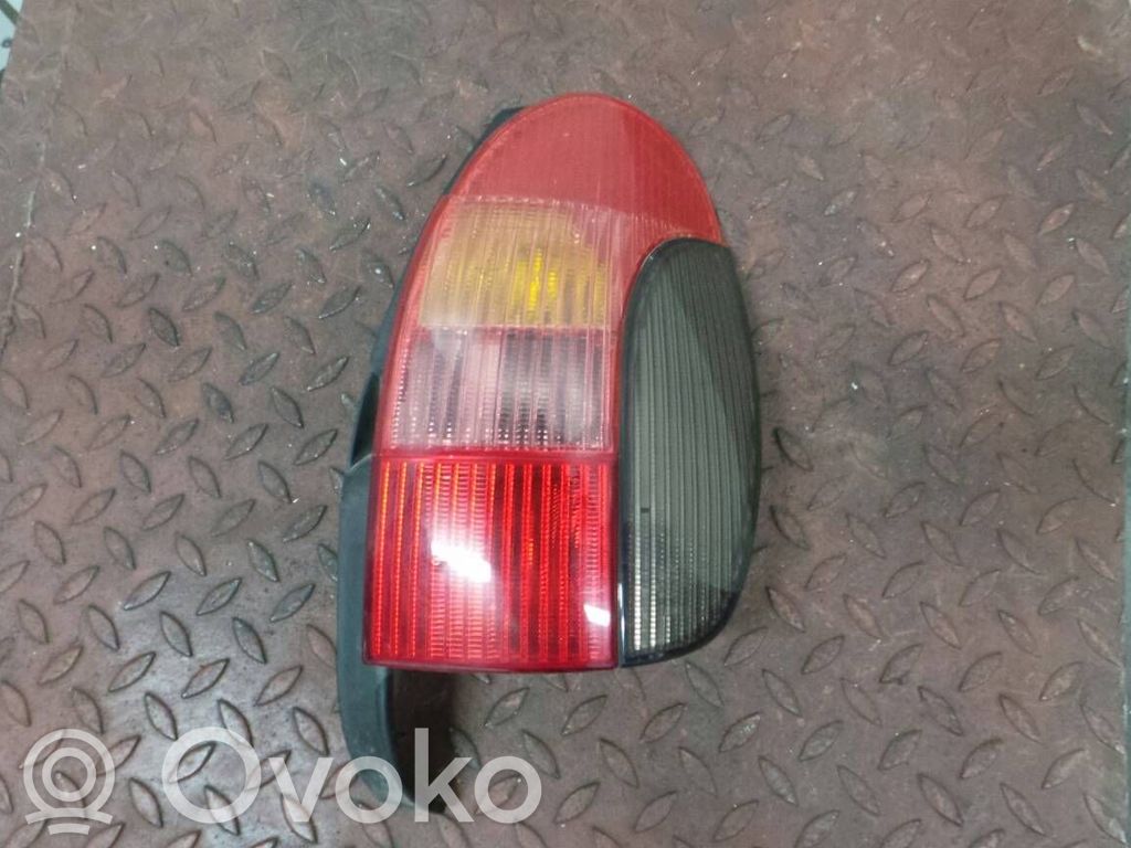 Peugeot 306 Luz trasera/de freno 
