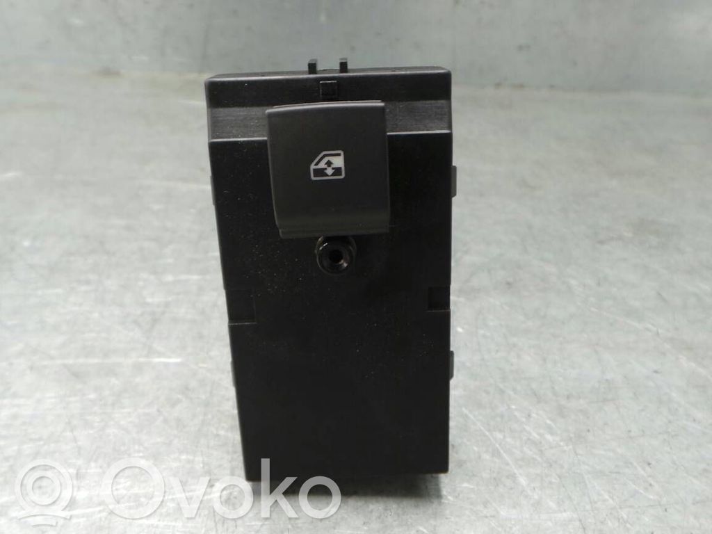 Electric window control switch   13301886,1607003