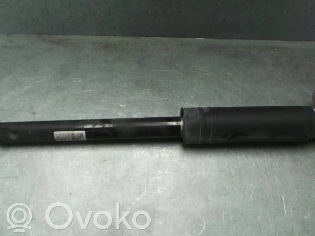 Opel Astra J Amortizor spate 