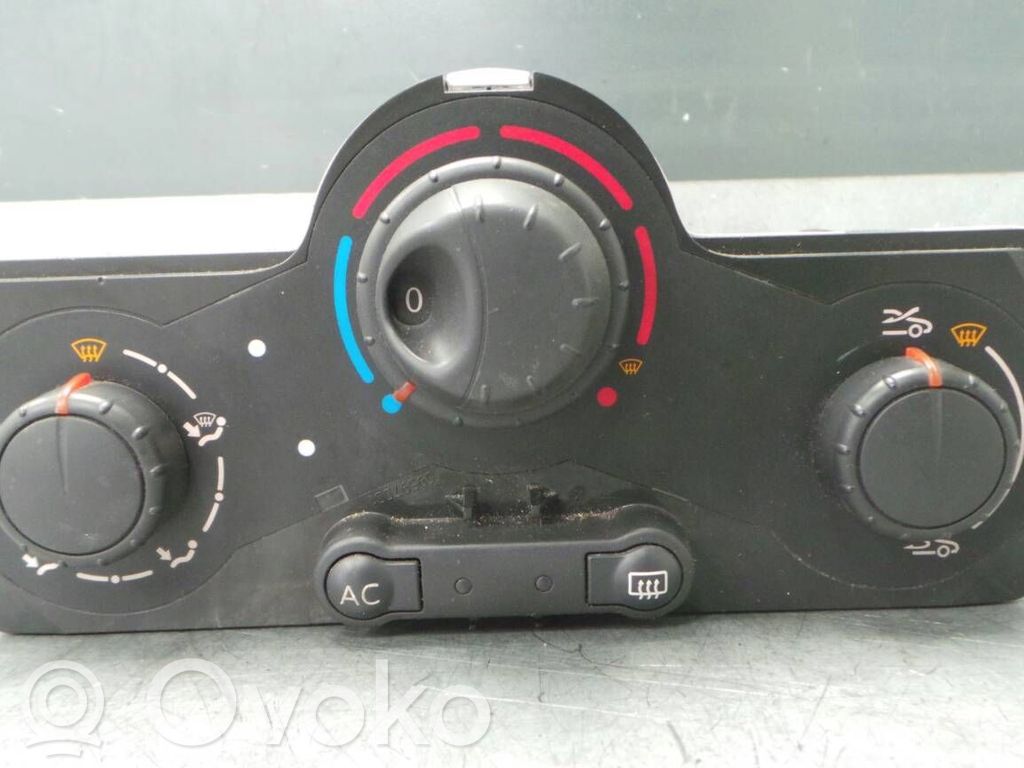 Renault Clio III Unitate control climatizare 
