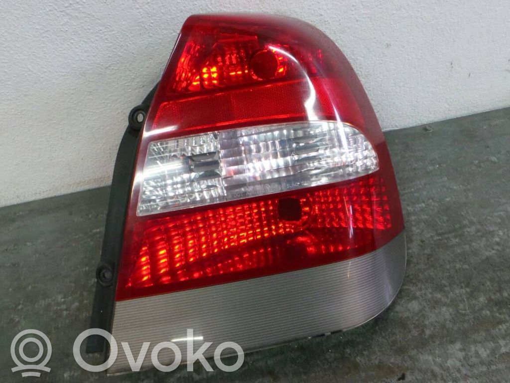 Daewoo Nubira Aizmugurējais lukturis virsbūvē 