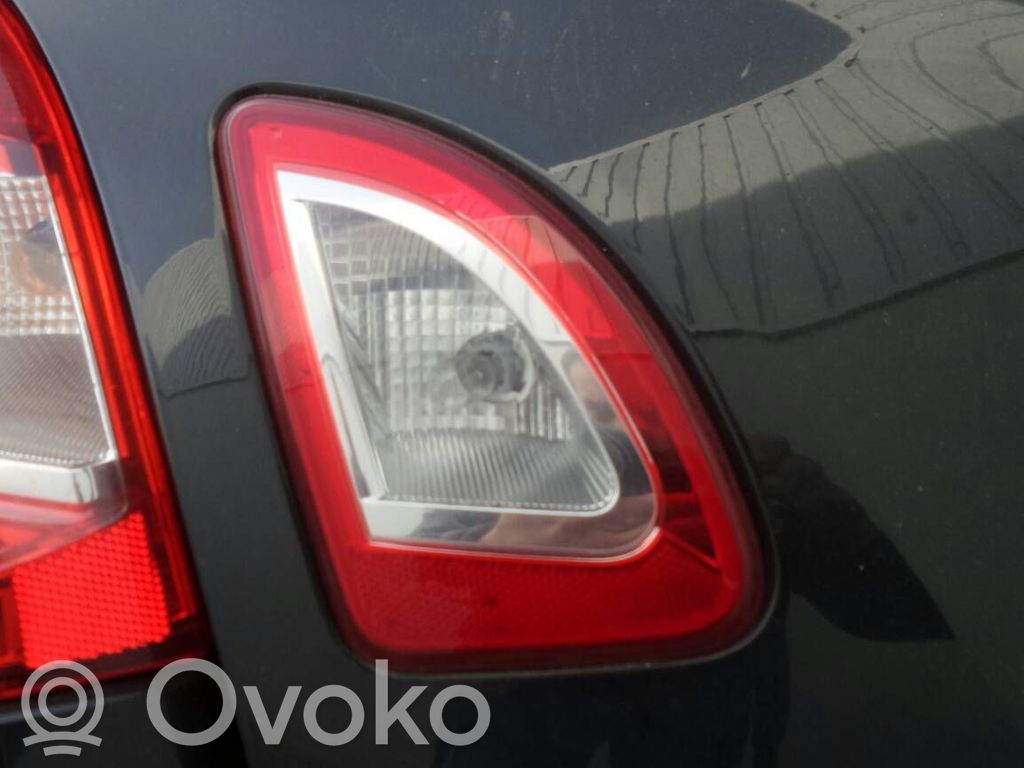Renault Twingo II Lampy tylnej klapy bagażnika 