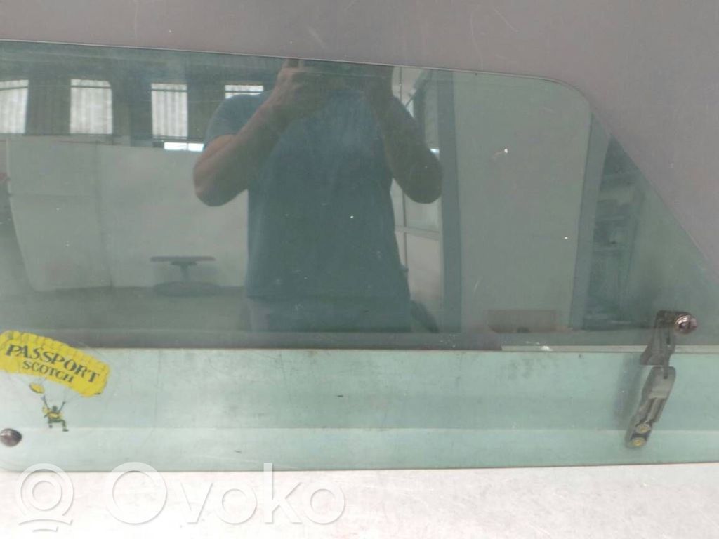 Ford Fiesta Rear side window 