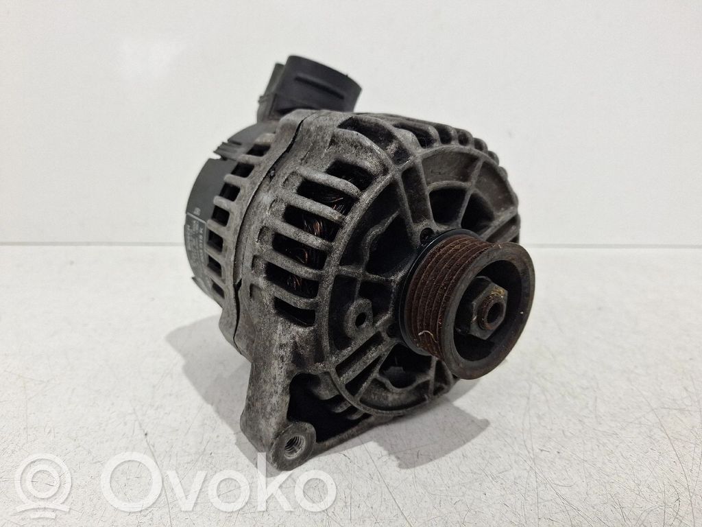 Audi A8 S8 D2 4D Generatorius 