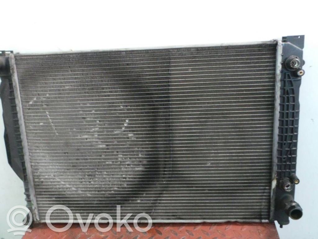 Audi A6 Allroad C5 Aušinimo skysčio radiatorius 