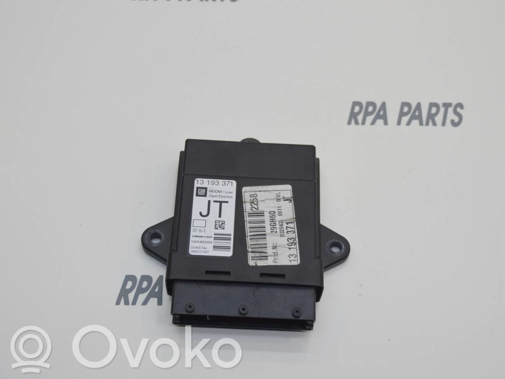 Door control unit/module   13193371,10879011