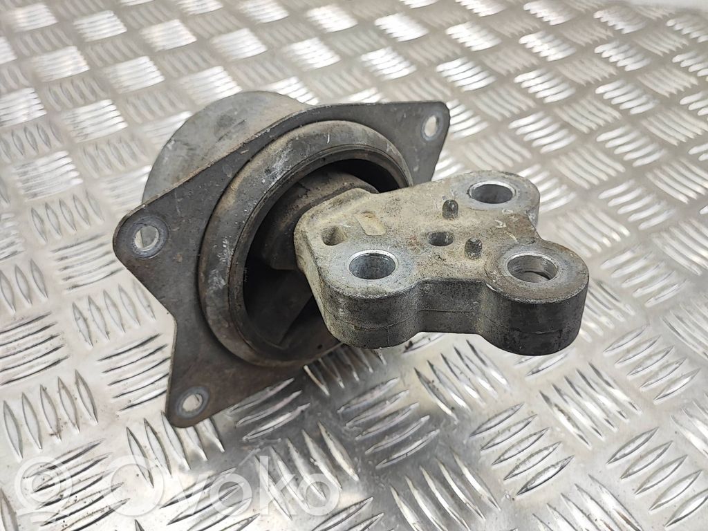 Opel Signum Engine mount bracket 