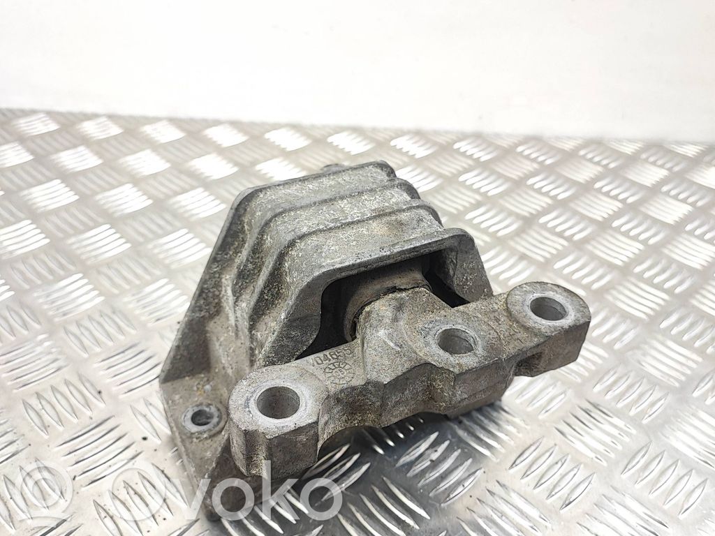 Opel Signum Engine mount bracket 