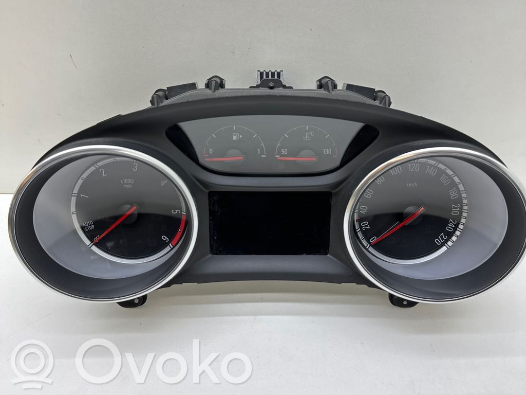 Opel Astra K Geschwindigkeitsmesser Cockpit 