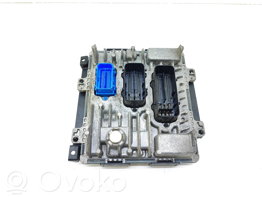 Opel Zafira C Engine control unit/module 