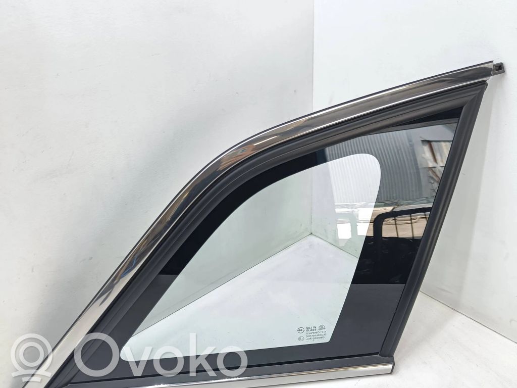 Opel Antara Rear side window 