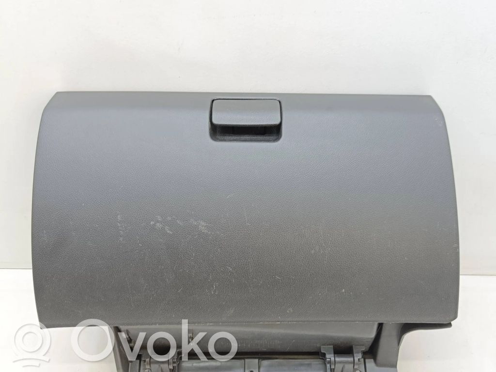 Opel Antara Daiktadėžė 