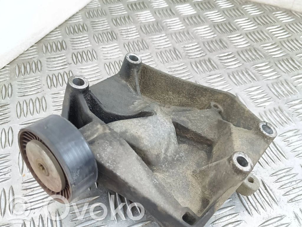 Opel Signum A/C compressor mount bracket 