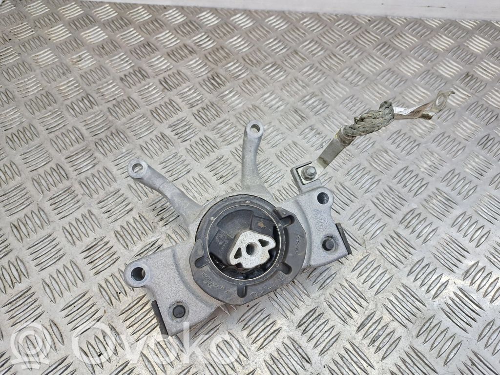 BMW 7 G11 G12 Gearbox mount 