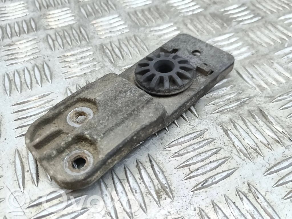 Opel Zafira C Radiator support slam panel bracket 