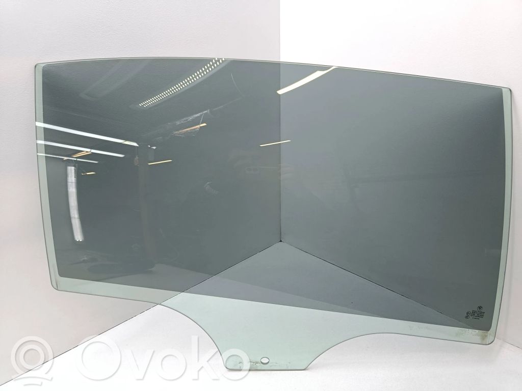 BMW 7 F01 F02 F03 F04 Luna de la puerta trasera 