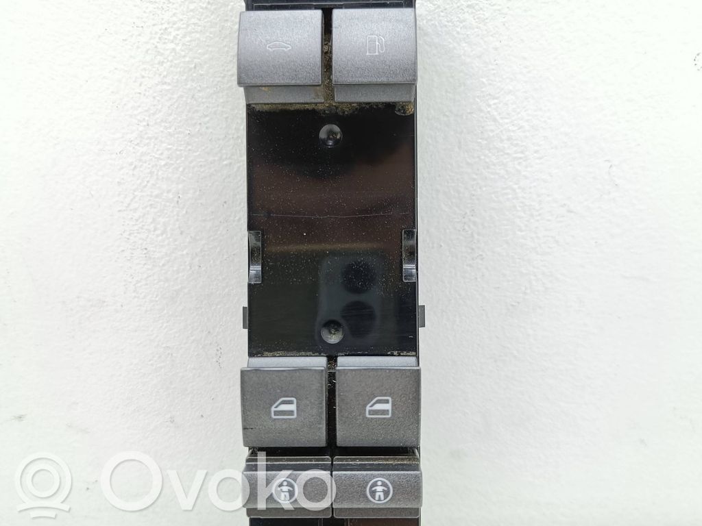 Volkswagen Phaeton Electric window control switch 