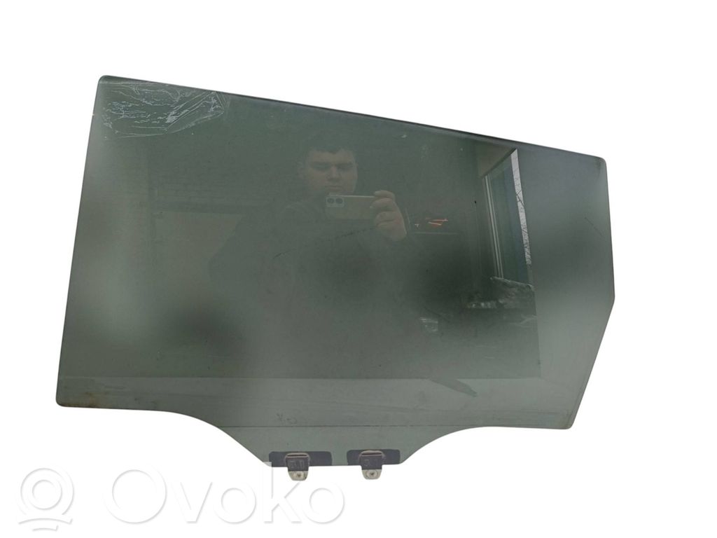 Honda FR-V Rear door window glass 