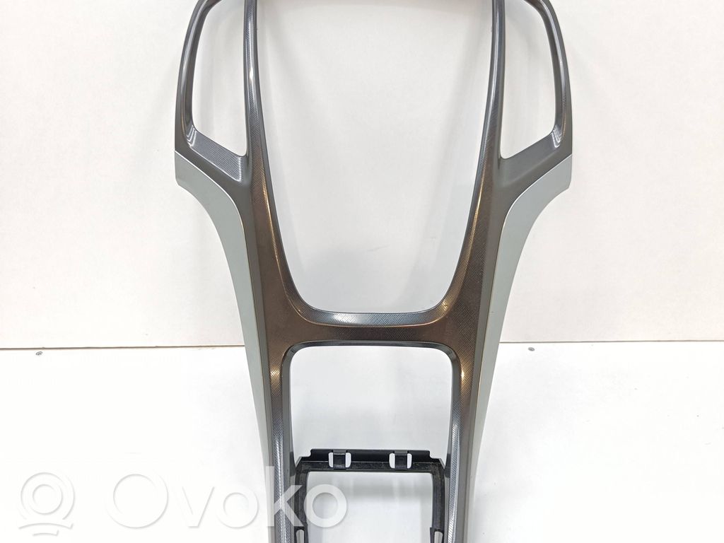 Opel Insignia A Radio/GPS head unit trim 