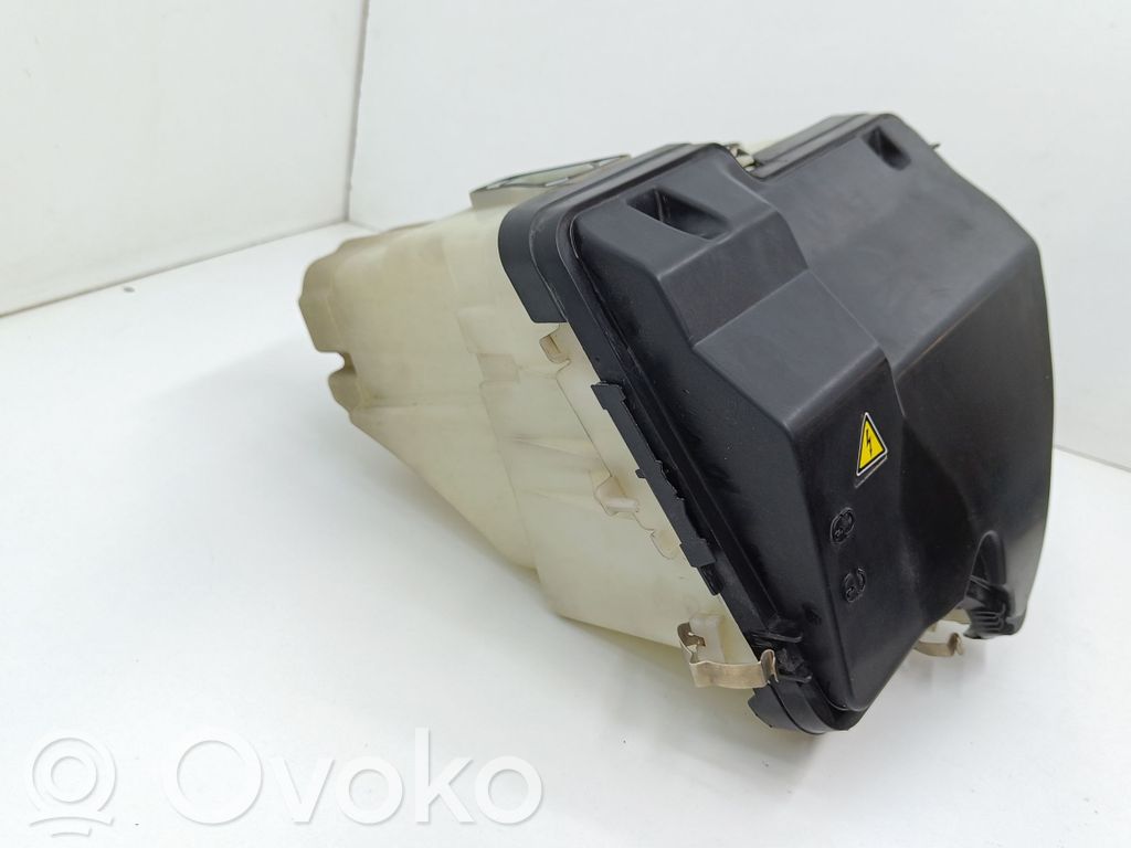 Fuse box set   7555102,10055913