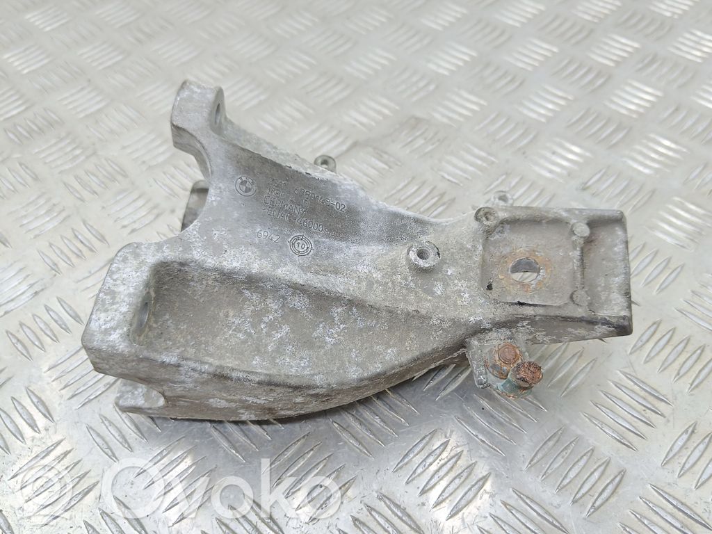 BMW X5 E70 Engine mounting bracket 