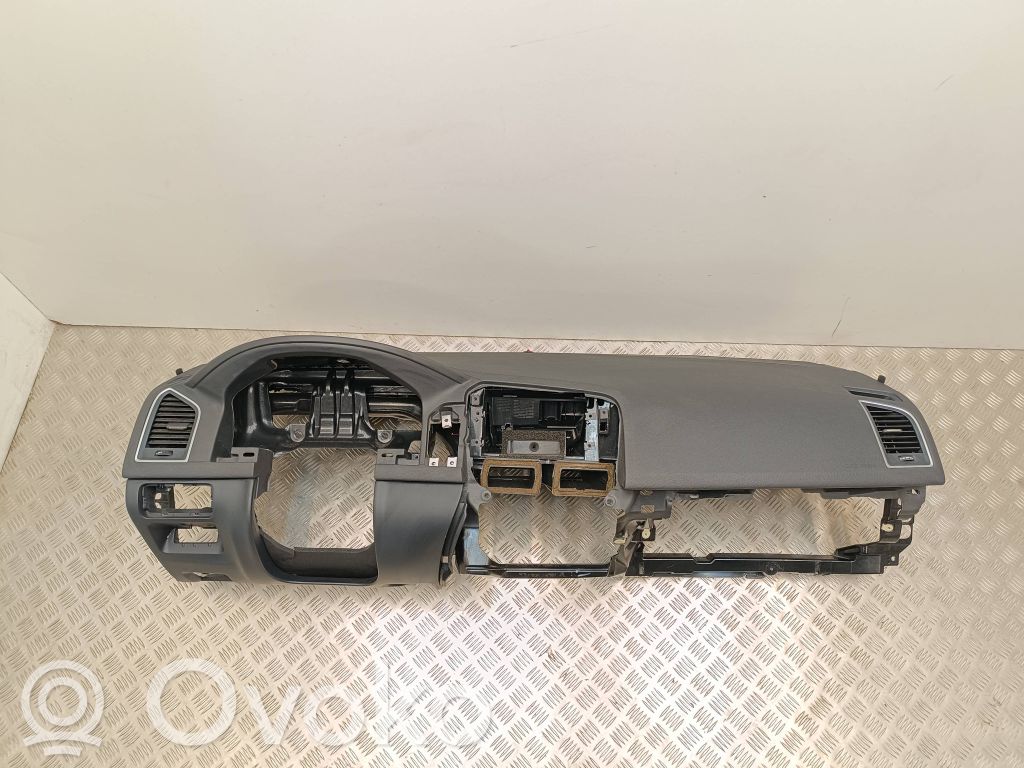Volvo XC60 Deska rozdzielcza 
