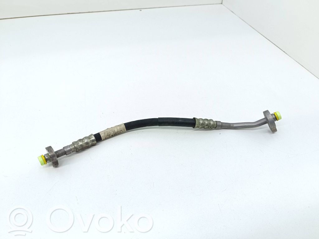 Volvo XC60 Ilmastointilaitteen putki (A/C) 