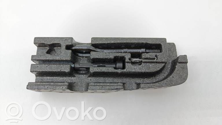 Volkswagen Caddy Työkalusarja 