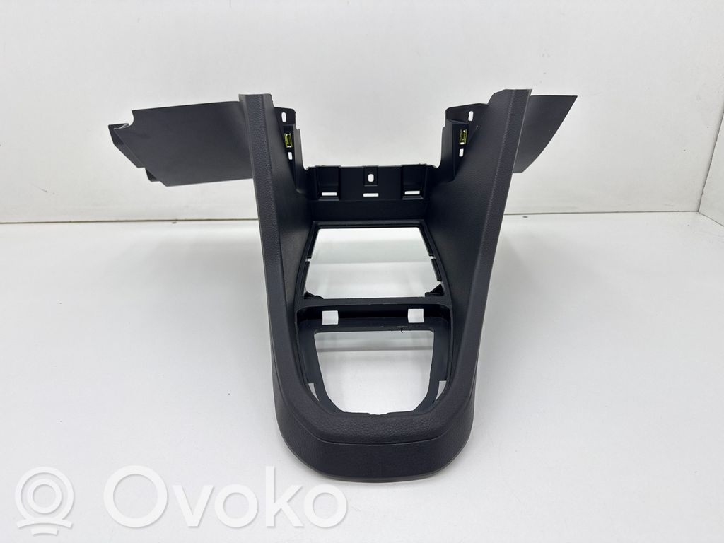Volkswagen Caddy Panelės apdailos skydas (centrinis) 