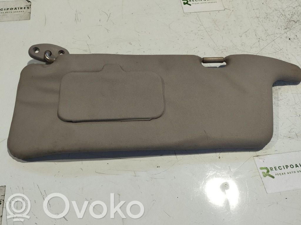 Sun visor