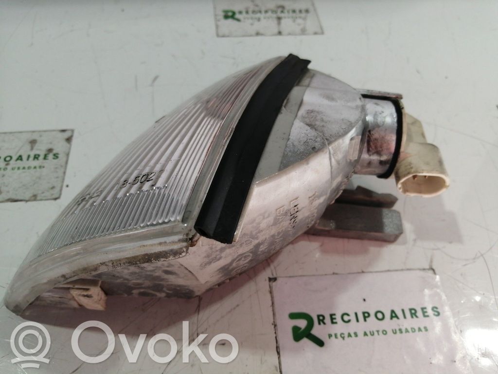 Renault Clio I Blinker vorne Stoßstange 