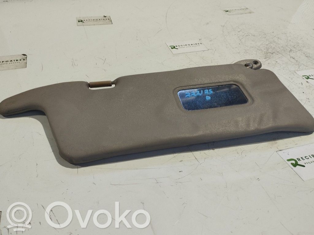 Sun visor