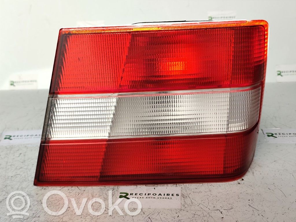 Tailgate rear/tail lights   3534093