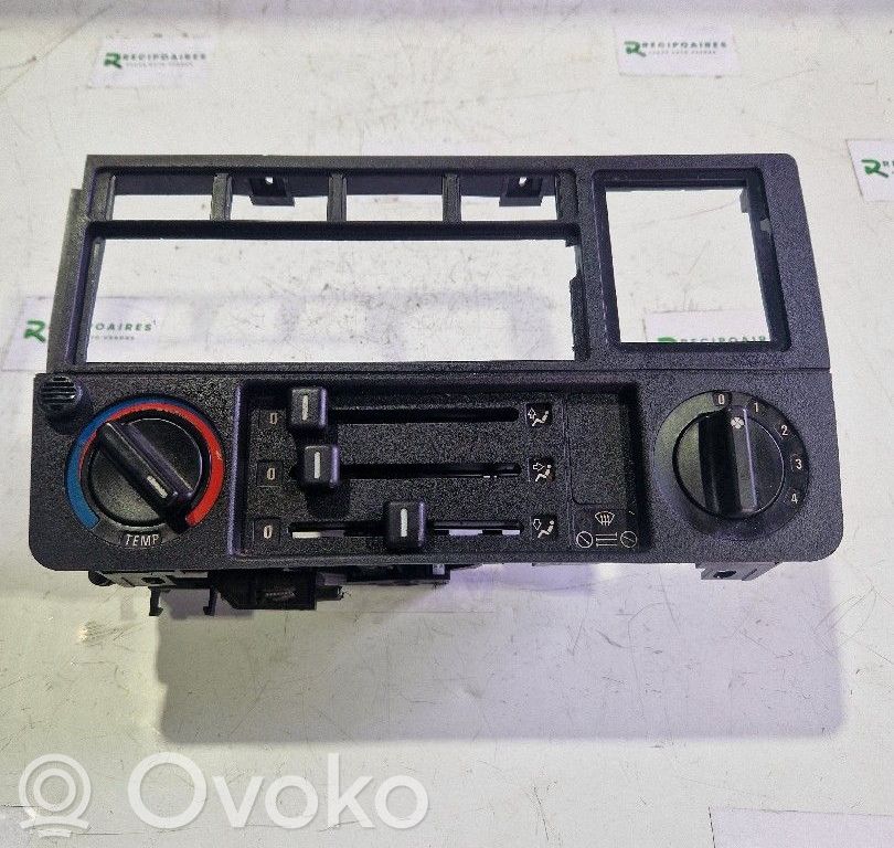 Climate control unit   13736540