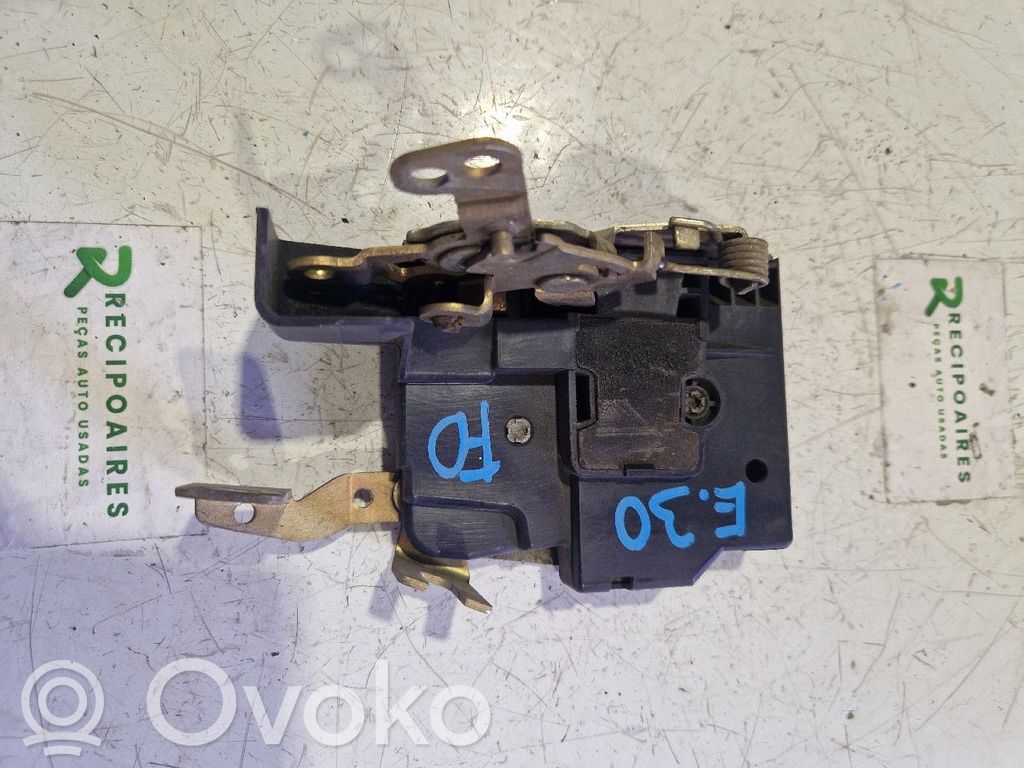 BMW 3 E30 Front door lock 
