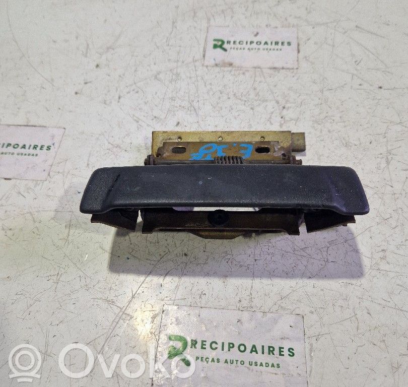 Takaoven ulkokahva   51923996