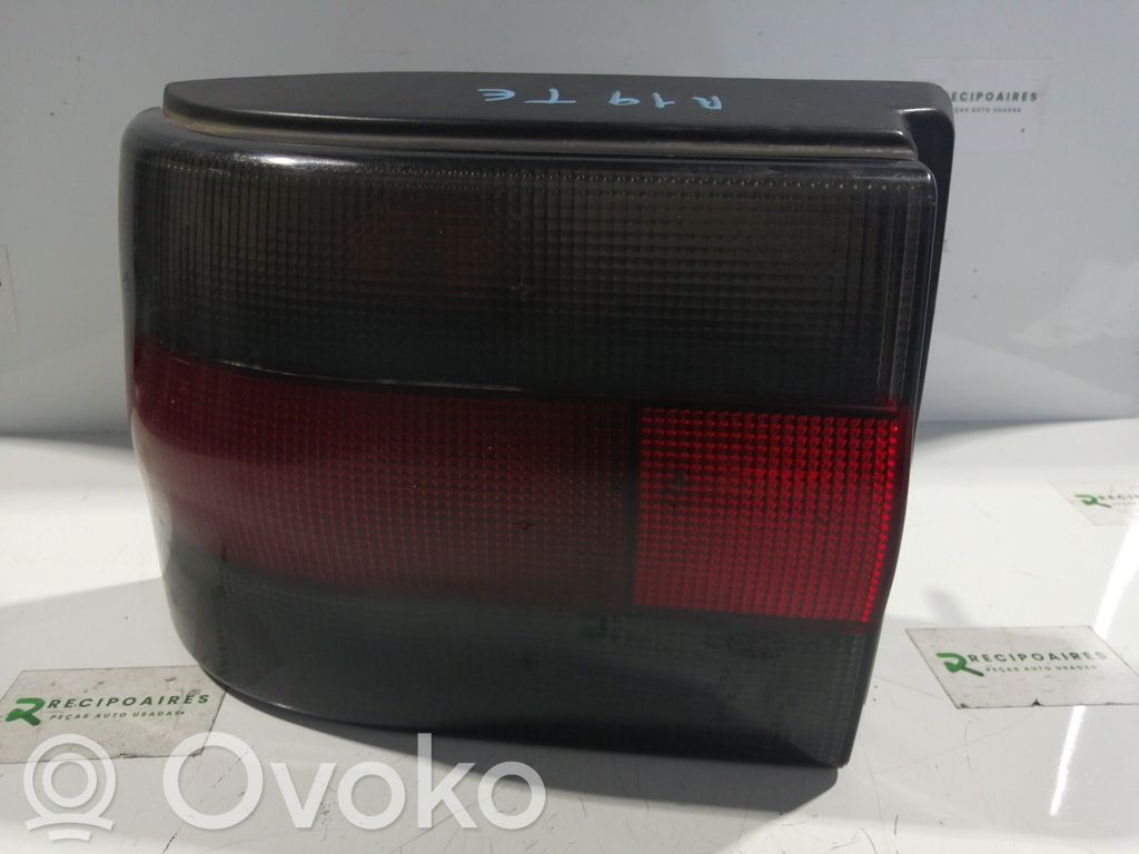 Renault 19 Takaluukun takavalot 
