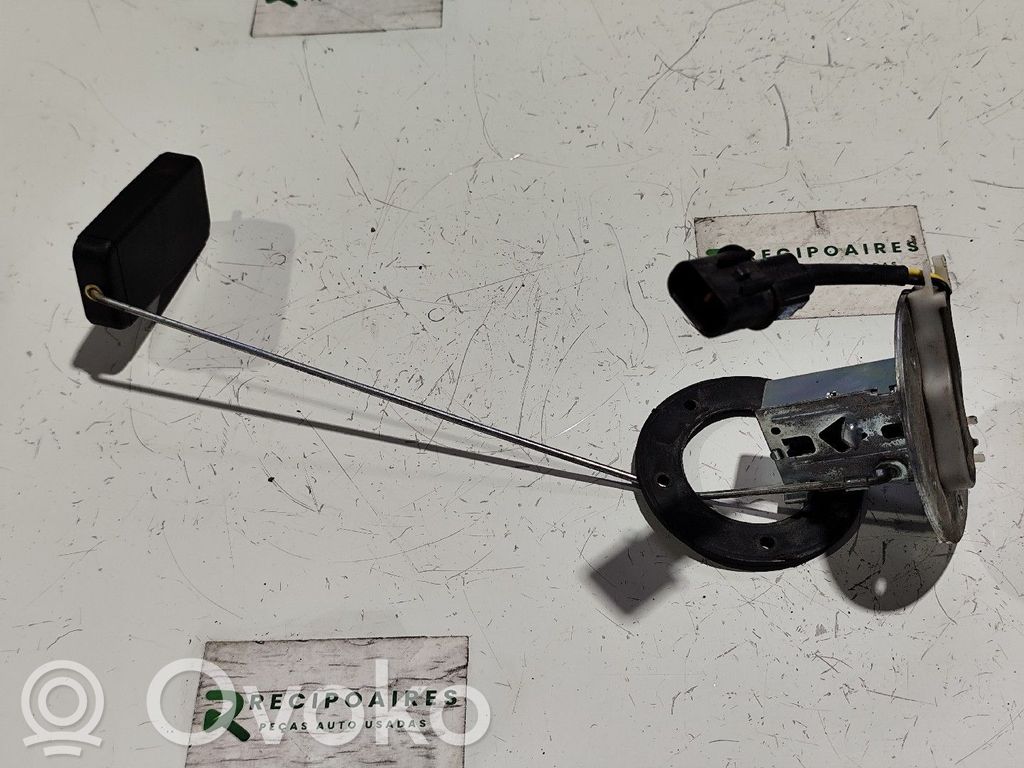 Fuel level sensor   MK322826