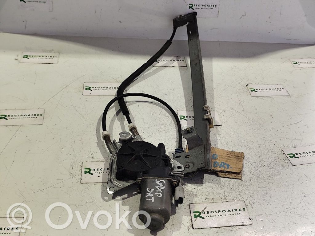 Citroen Saxo Front window lifting mechanism without motor 