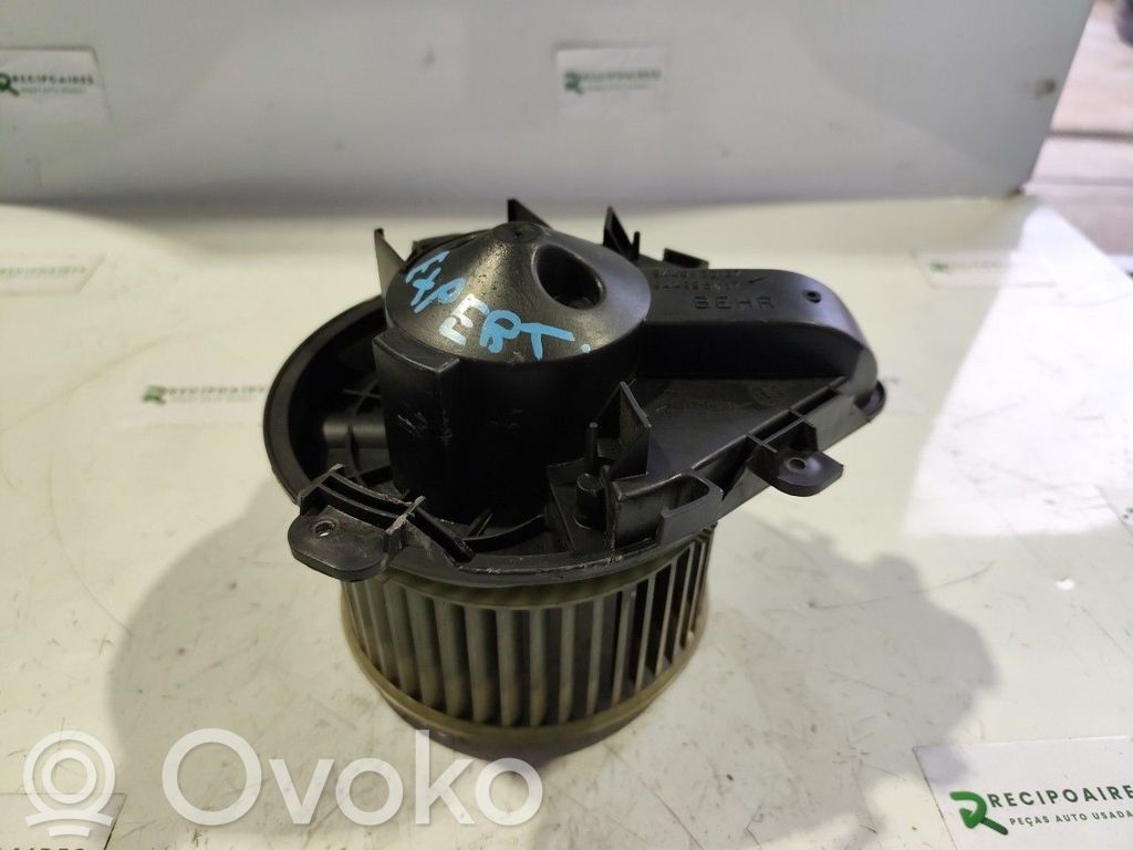 Peugeot Expert Mazā radiatora ventilators 