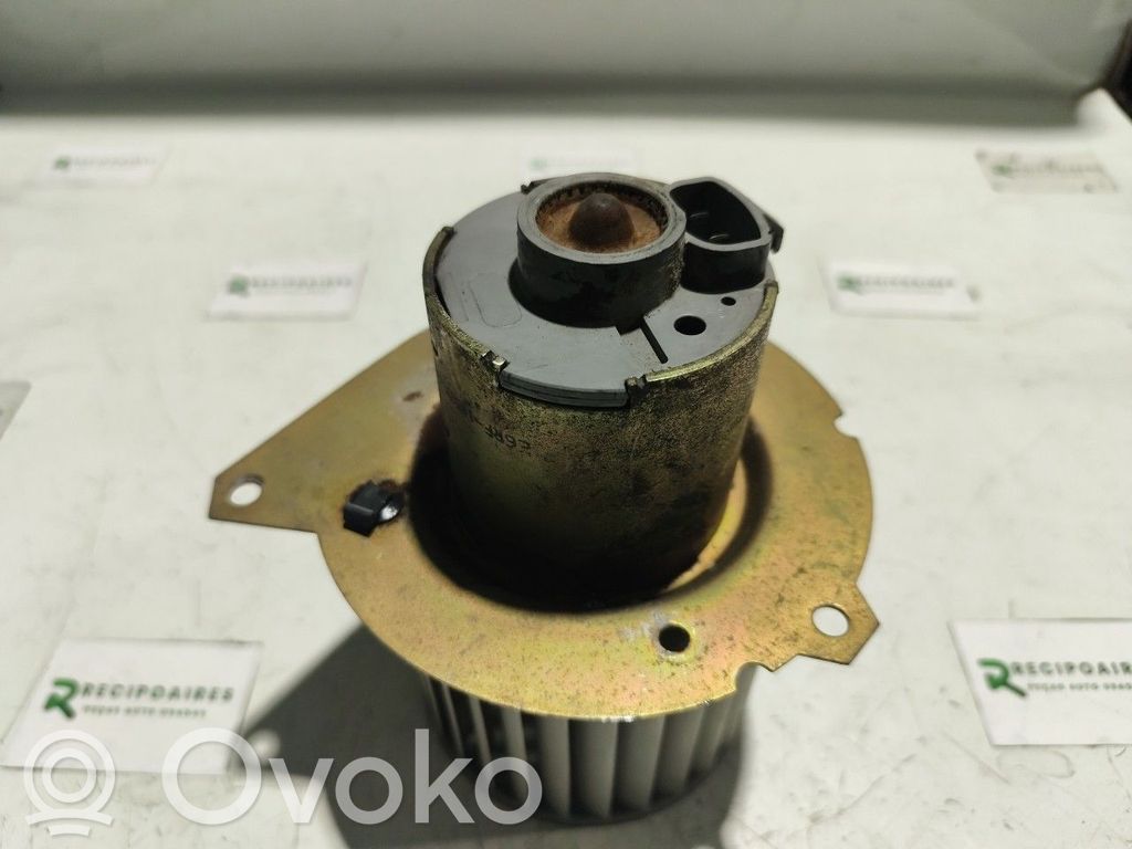 Mazā radiatora ventilators   E6RF18527AA