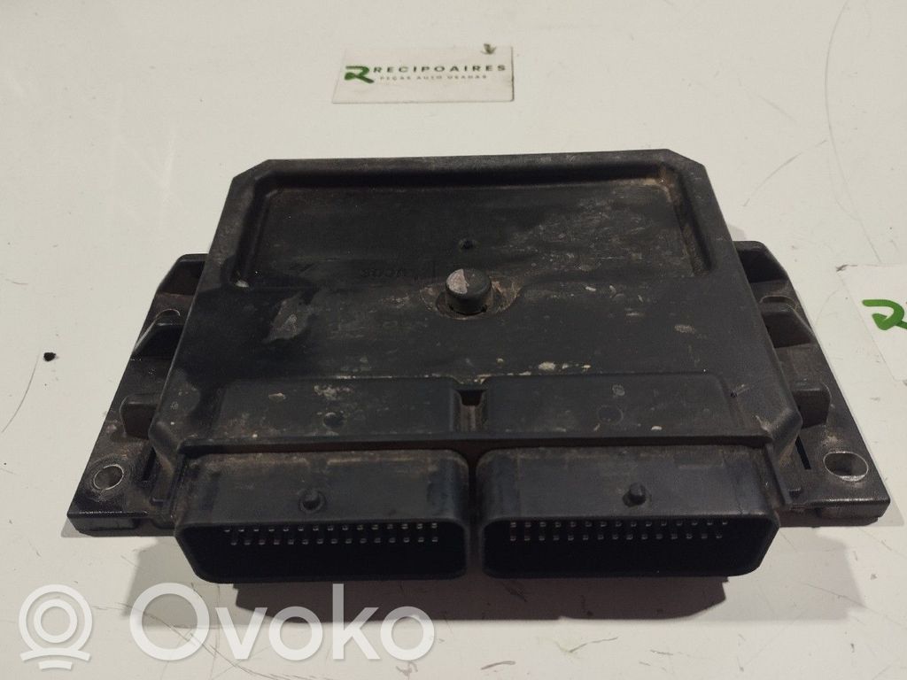 Engine control unit/module   8200150549,HOM7700115802