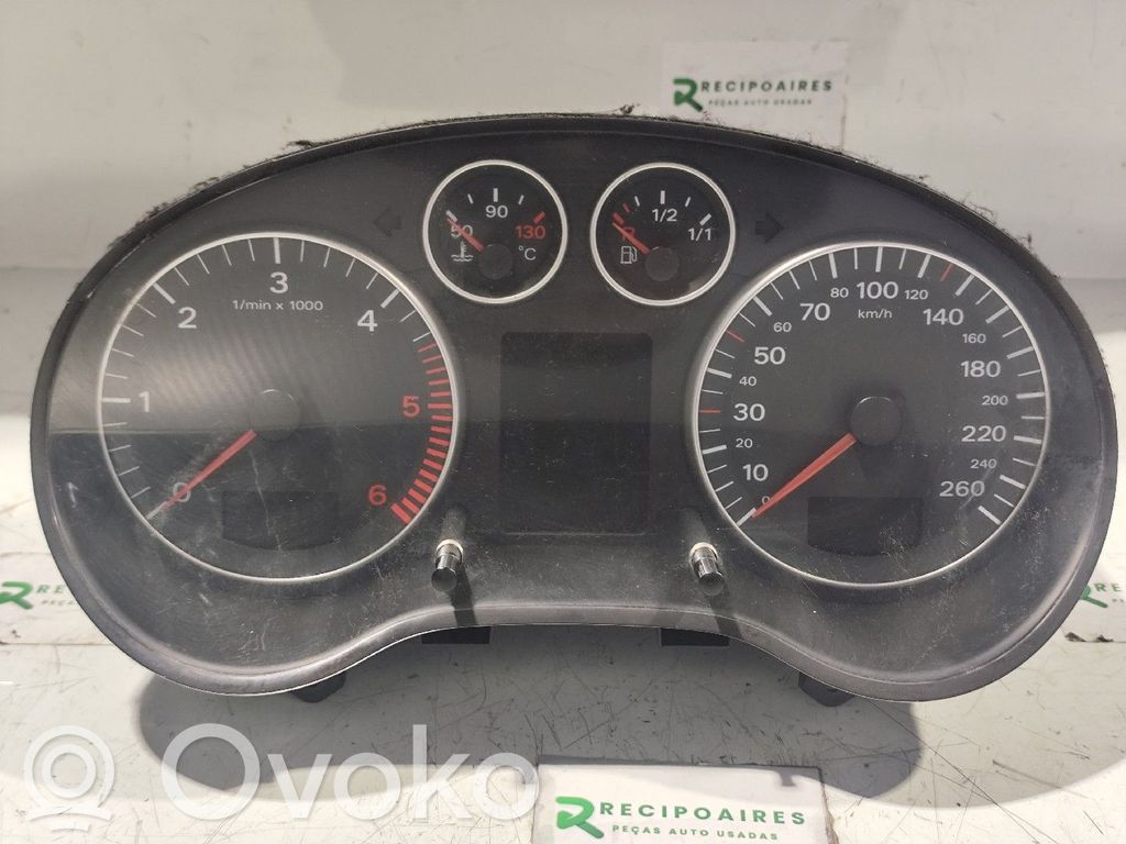 Audi A3 S3 8P Licznik / Prędkościomierz 