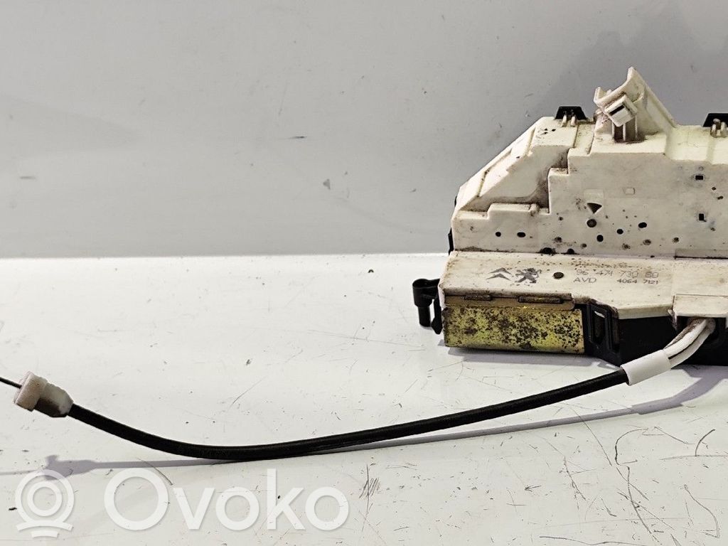 Citroen C4 I Zamek drzwi przednich 