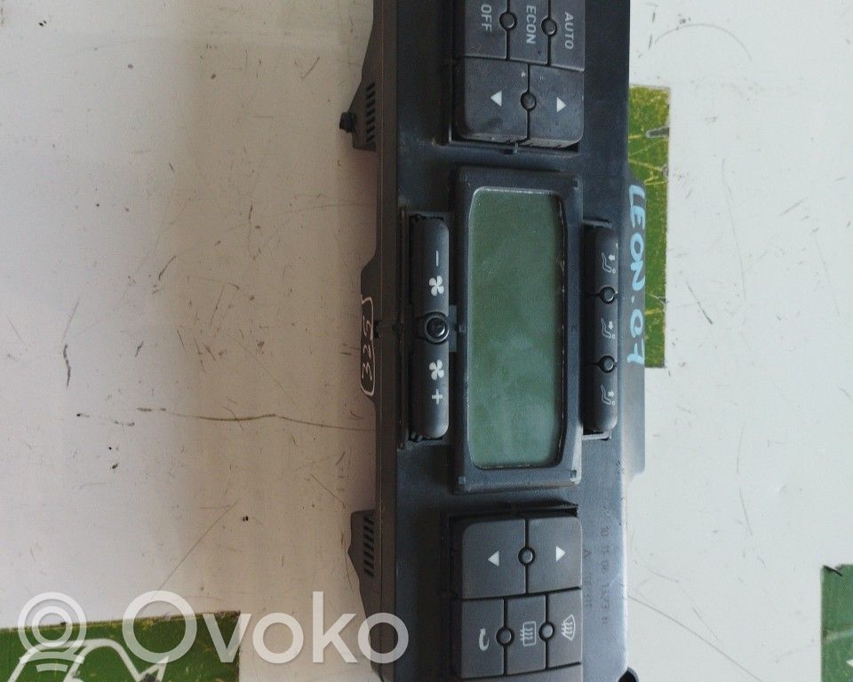 Seat Leon (1P) Climate control unit 
