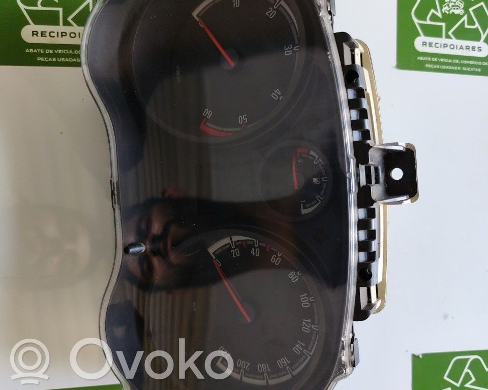 Opel Corsa D Licznik / Prędkościomierz 