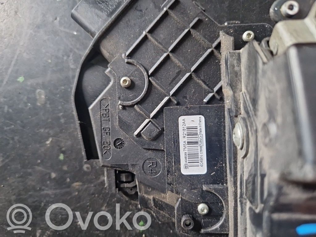 Ford C-MAX I Front door lock 