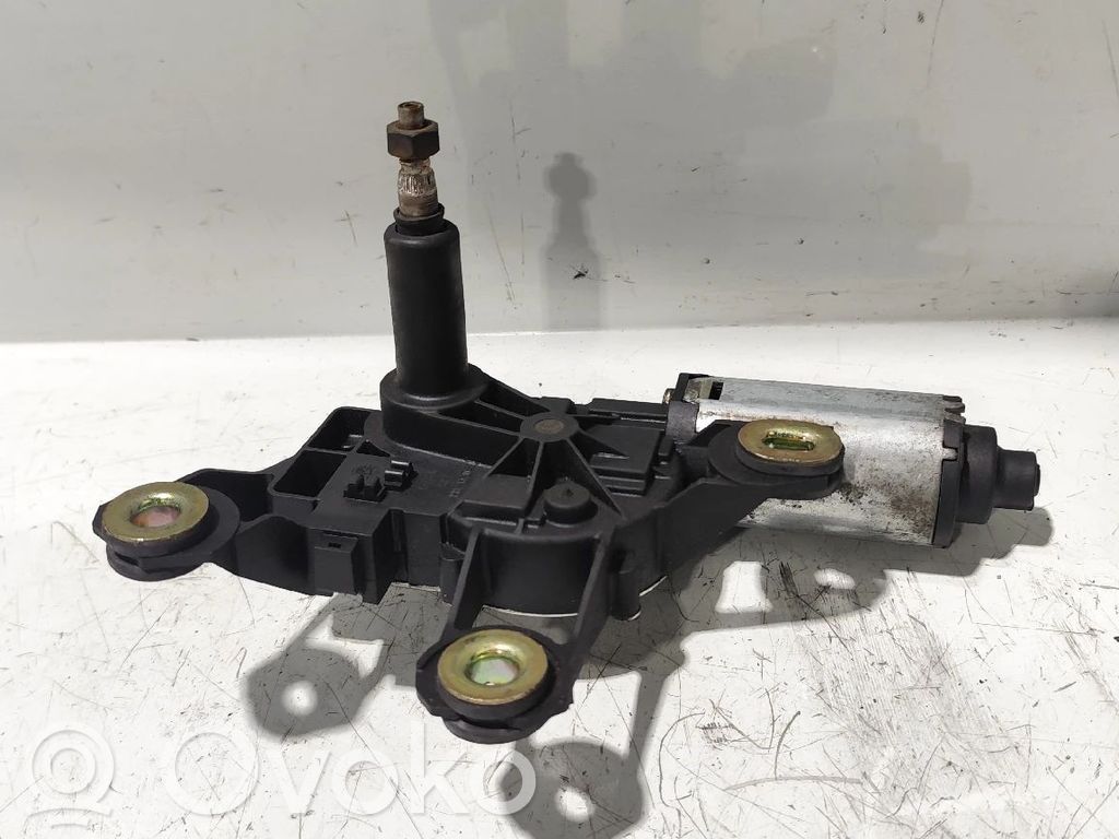 Ford Transit Silniczek wycieraczki szyby tylnej 