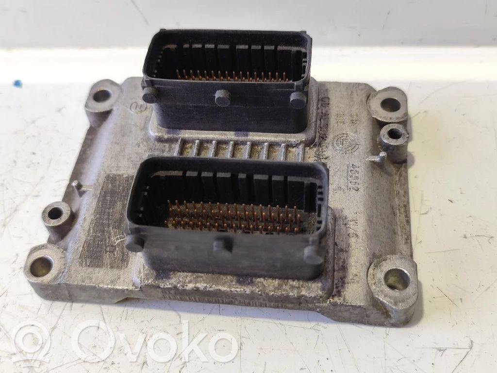 Engine control unit/module   1039S02017,00551919810,0261207088
