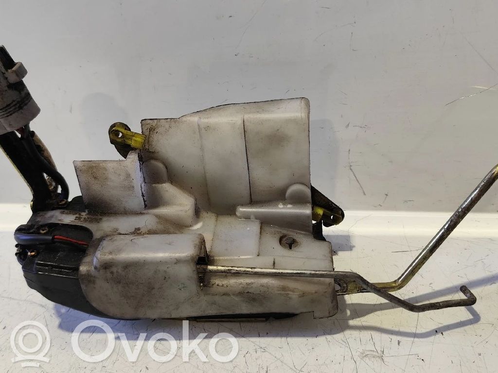 Etuoven lukko